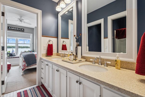 Bathroom, Bedroom, Dual Sink Vanities, Interior, Water