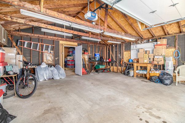 Garage, Interior, Wooden Beams, Wooden Ceilings