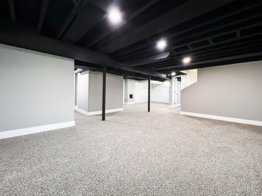 Empty room, Interior, Recessed Lighting