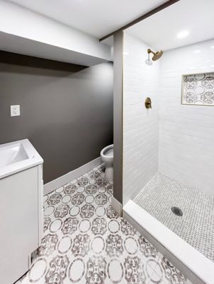 Bathroom, Interior, Recessed Lighting