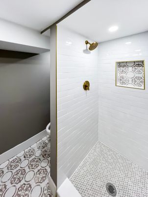 Bathroom, Interior, Recessed Lighting