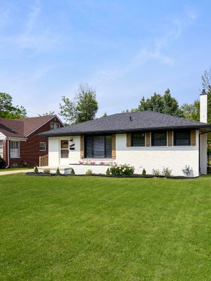 Backyard, Exterior, Facade, Ranch