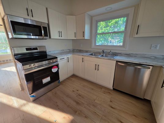 Interior, Kitchen, Stainless Steel Appliances, Wood Texture Flooring