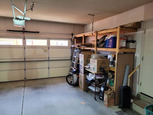 Garage, Interior