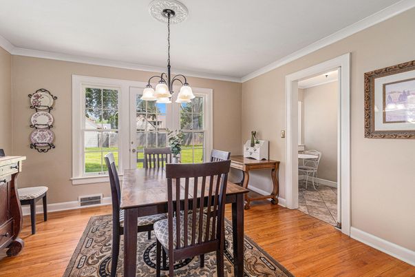Chandelier, Dining room, Interior, Pendant Lights, Wood Texture Flooring