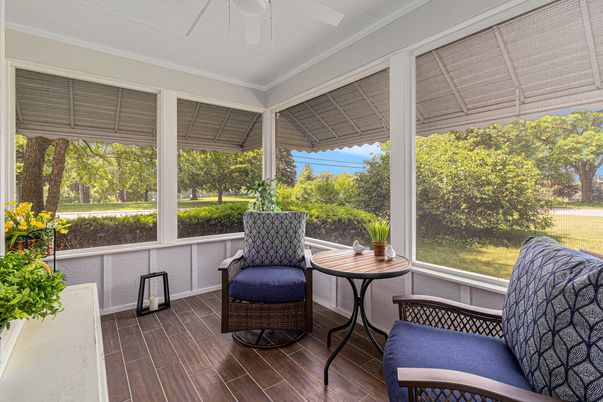 Interior, Sun Room, Wood Texture Flooring