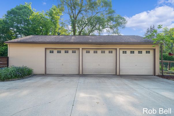 Detached Garage, Exterior