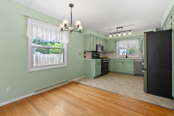 Interior, Kitchen, Pendant Lights, Wood Texture Flooring