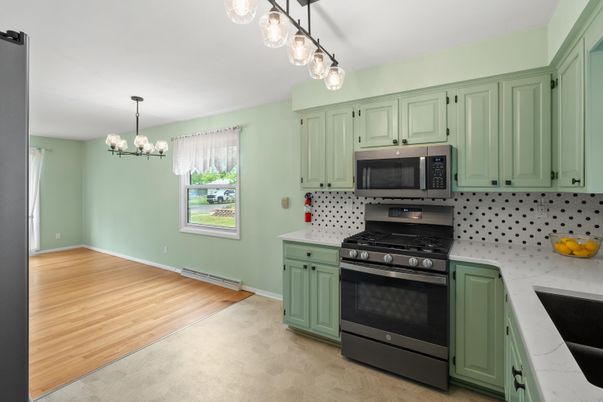 Chandelier, Interior, Kitchen, Stainless Steel Appliances, Wood Texture Flooring