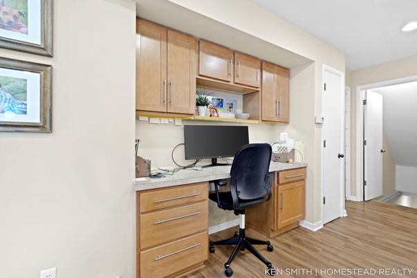 Home Office, Interior, Recessed Lighting, Wood Texture Flooring