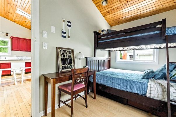 Bedroom, Interior, Wooden Ceilings, Wood Texture Flooring