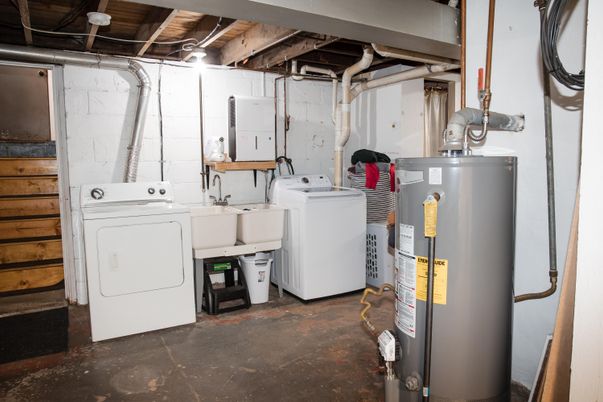 Interior, Utility Closets, Washer
