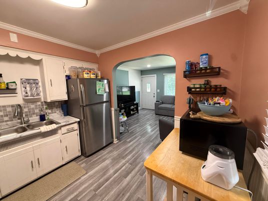 Interior, Kitchen, Recessed Lighting, Wood Texture Flooring