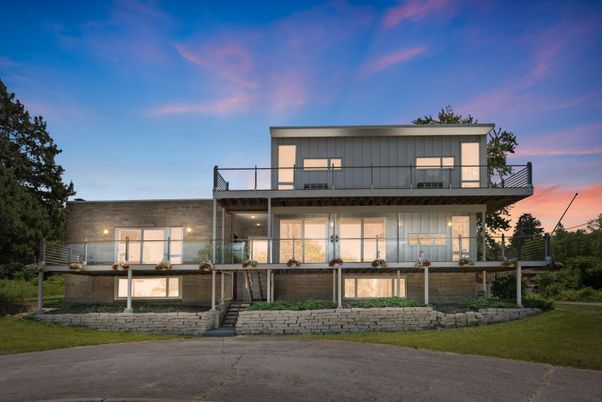 Backyard, Exterior, Facade, Modern