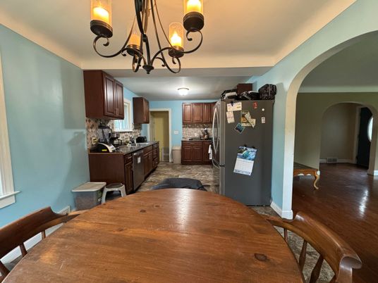 Chandelier, Dining room, Interior, Kitchen