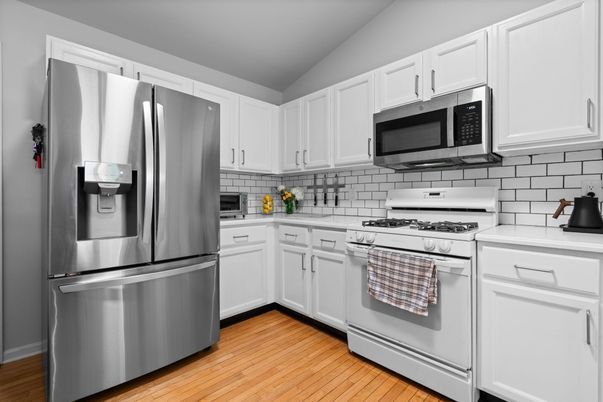 Interior, Kitchen, Stainless Steel Appliances, Wood Texture Flooring