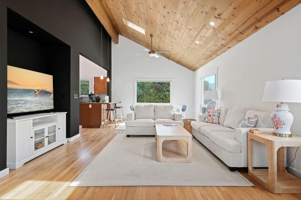 Interior, Kitchen, Living room, Pendant Lights, Recessed Lighting, Wooden Beams, Wooden Ceilings, Wood Texture Flooring