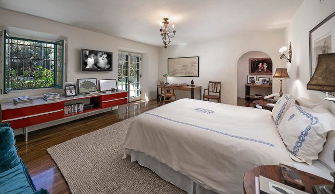 Bedroom, Chandelier, Interior, Wood Texture Flooring