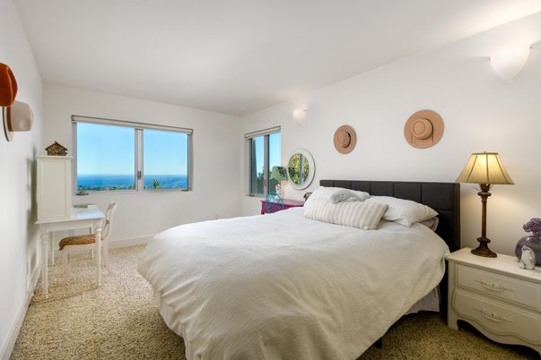 Bedroom, Interior, Water