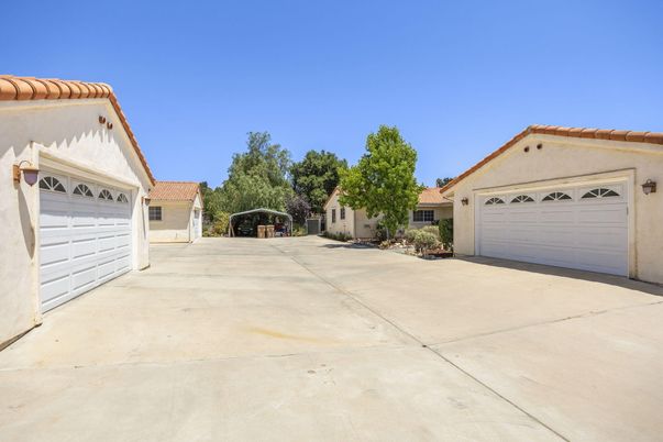 Backyard, Detached Garage, Exterior