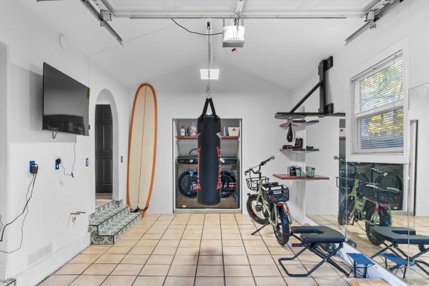 Garage, Interior, Pendant Lights