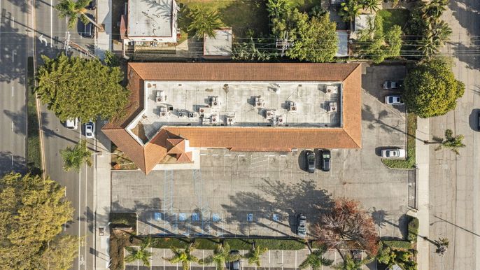 Exterior, Drone
