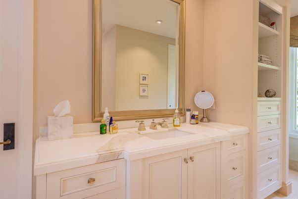 Bathroom, Interior, Recessed Lighting, Tile Countertops