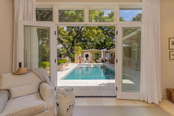 Interior, Pool, Sun Room