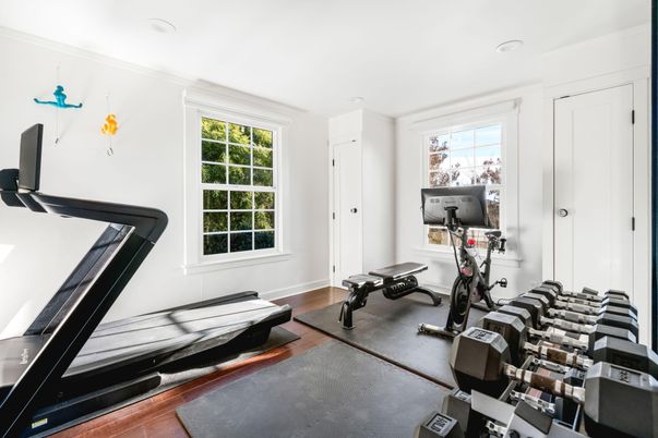 Fitness Equipment, Interior, Recessed Lighting, Wood Texture Flooring