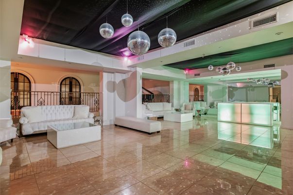 Interior, Living room, Pendant Lights