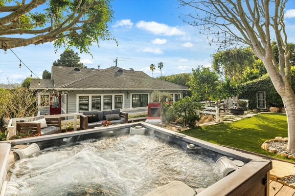 Backyard, Exterior, Hot Tub
