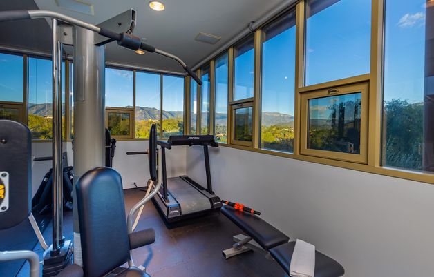 Fitness Equipment, Gym, Interior, Recessed Lighting