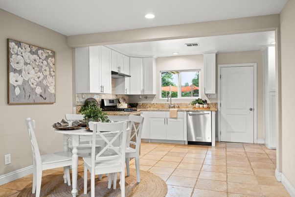 Dining room, Interior, Kitchen, Recessed Lighting, Stainless Steel Appliances