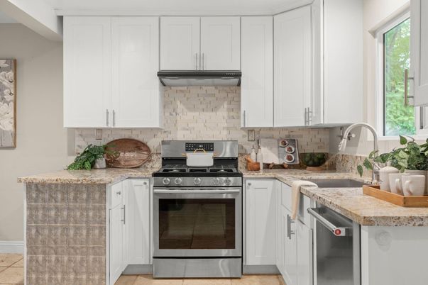 Interior, Kitchen, Stainless Steel Appliances
