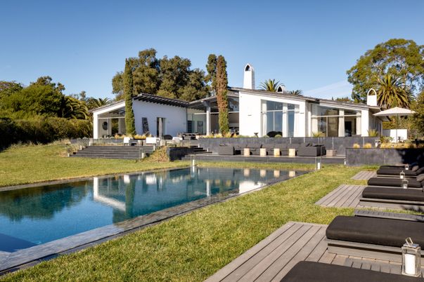 Exterior, Lake, Pool