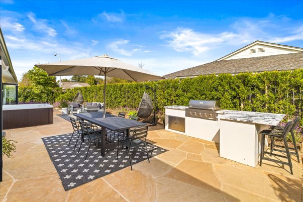 Exterior, Hot Tub