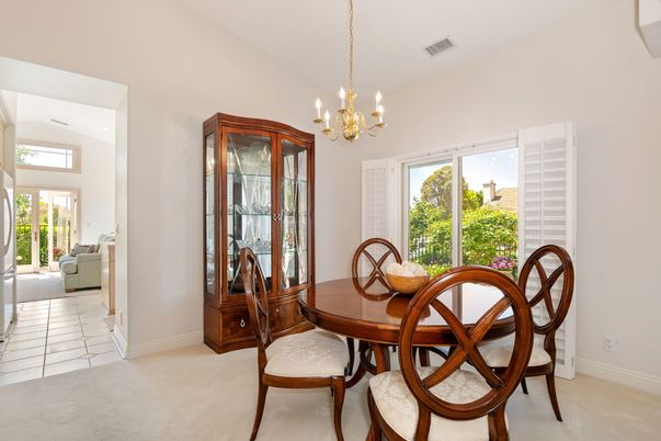 Chandelier, Dining room, Interior