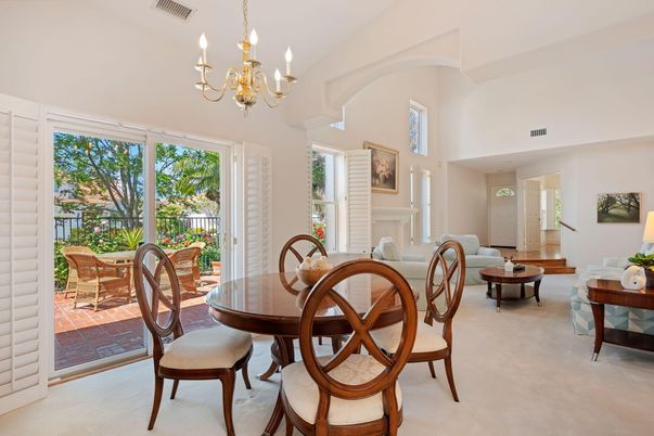 Chandelier, Dining room, Interior