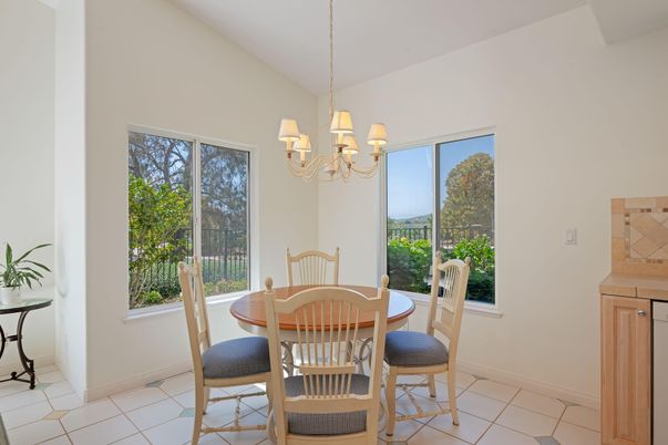 Chandelier, Dining room, Interior