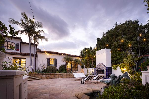 Exterior, Fireplace