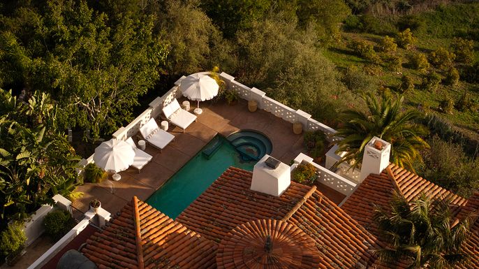 Exterior, Pool