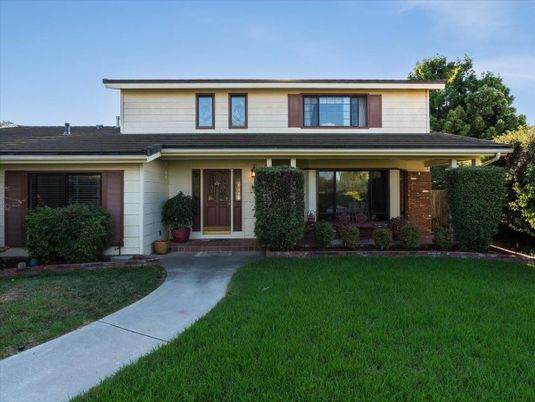 Exterior, Facade, Brick Facade, Modern