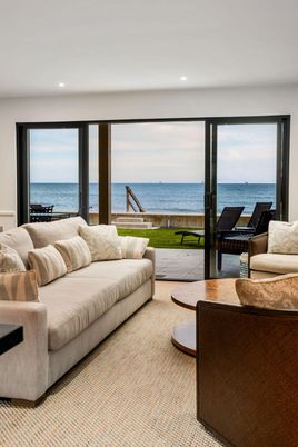 Interior, Living room, Recessed Lighting, Water