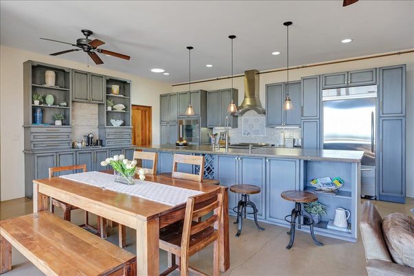 Dining room, Interior, Kitchen, Pendant Lights, Recessed Lighting, Stainless Steel Appliances