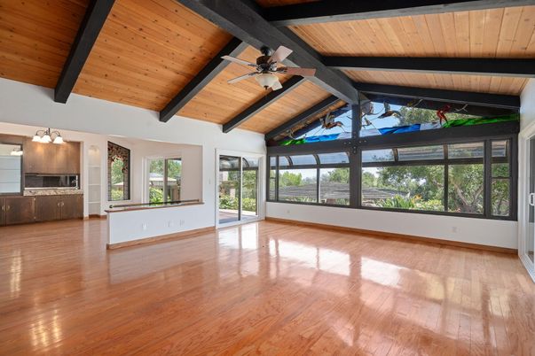 Empty room, Interior, Wooden Beams, Wooden Ceilings, Wood Texture Flooring