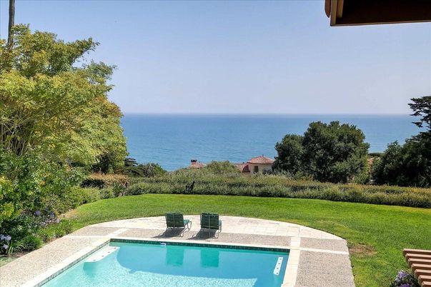 Exterior, Pool, Water