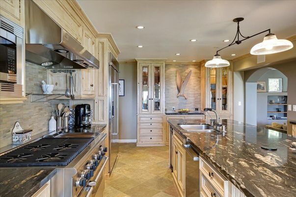 Interior, Kitchen, Pendant Lights, Recessed Lighting, Stainless Steel Appliances