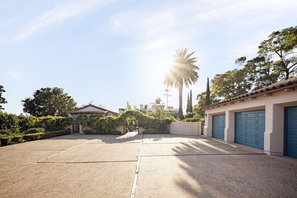 Backyard, Detached Garage, Exterior