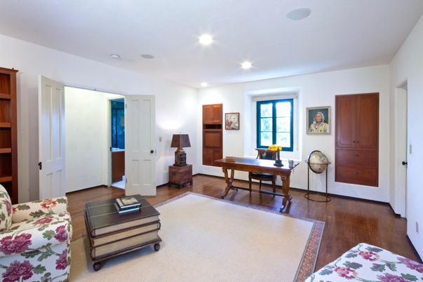 Home Office, Interior, Recessed Lighting, Wood Texture Flooring