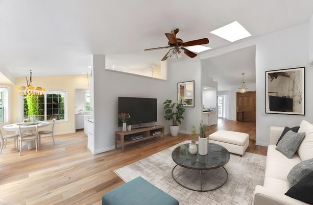 Chandelier, Dining room, Interior, Living room, Pendant Lights, Recessed Lighting, Wood Texture Flooring